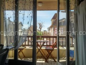 Photo de l'Appartements Appartement vue mer et plage Saint-Aubin-Sur-Mer Normandie à Saint-Aubin-sur-Mer